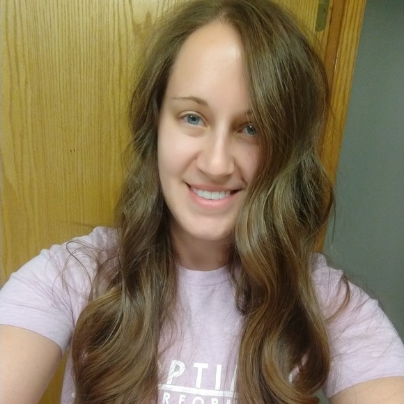 Meet your Posher, Staci - Picture 1 of 1